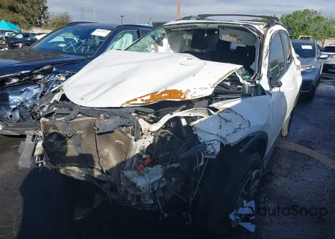 2017 Toyota Rav4 Xle z USA, uszkodzony, nr VIN 2T3WFREV0HW326521